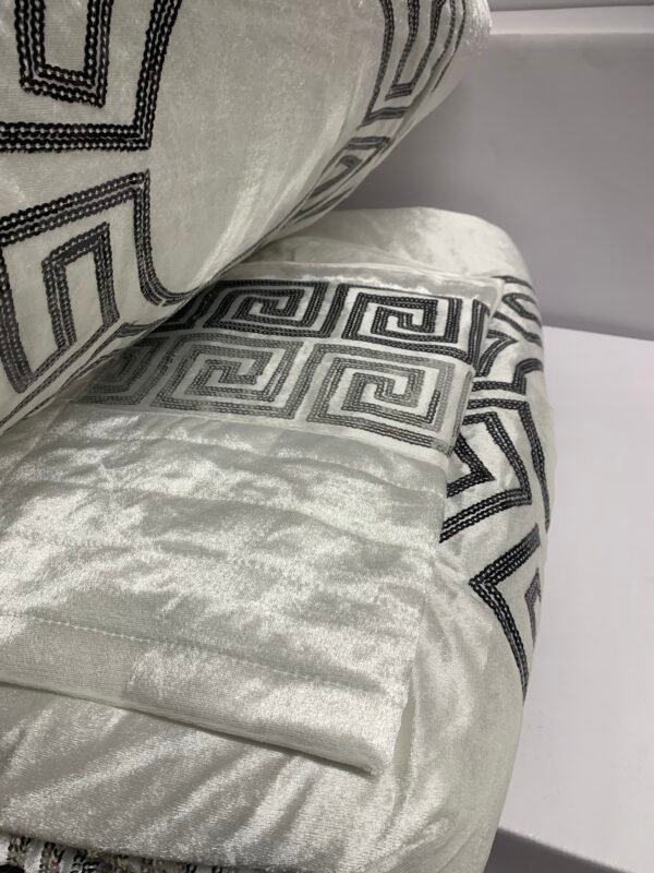 Luxe Dekbed Wit met Zwart