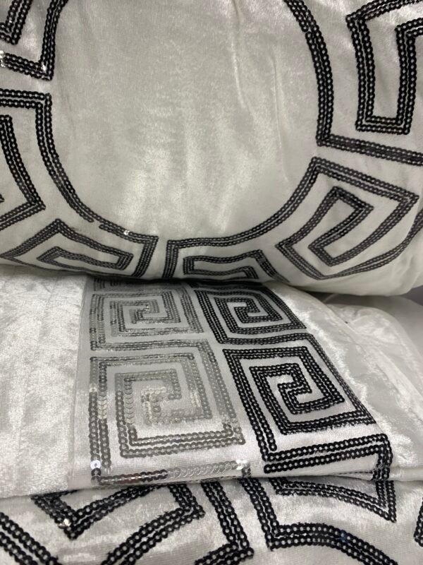 Luxe Dekbed Wit met Zwart - Image 2